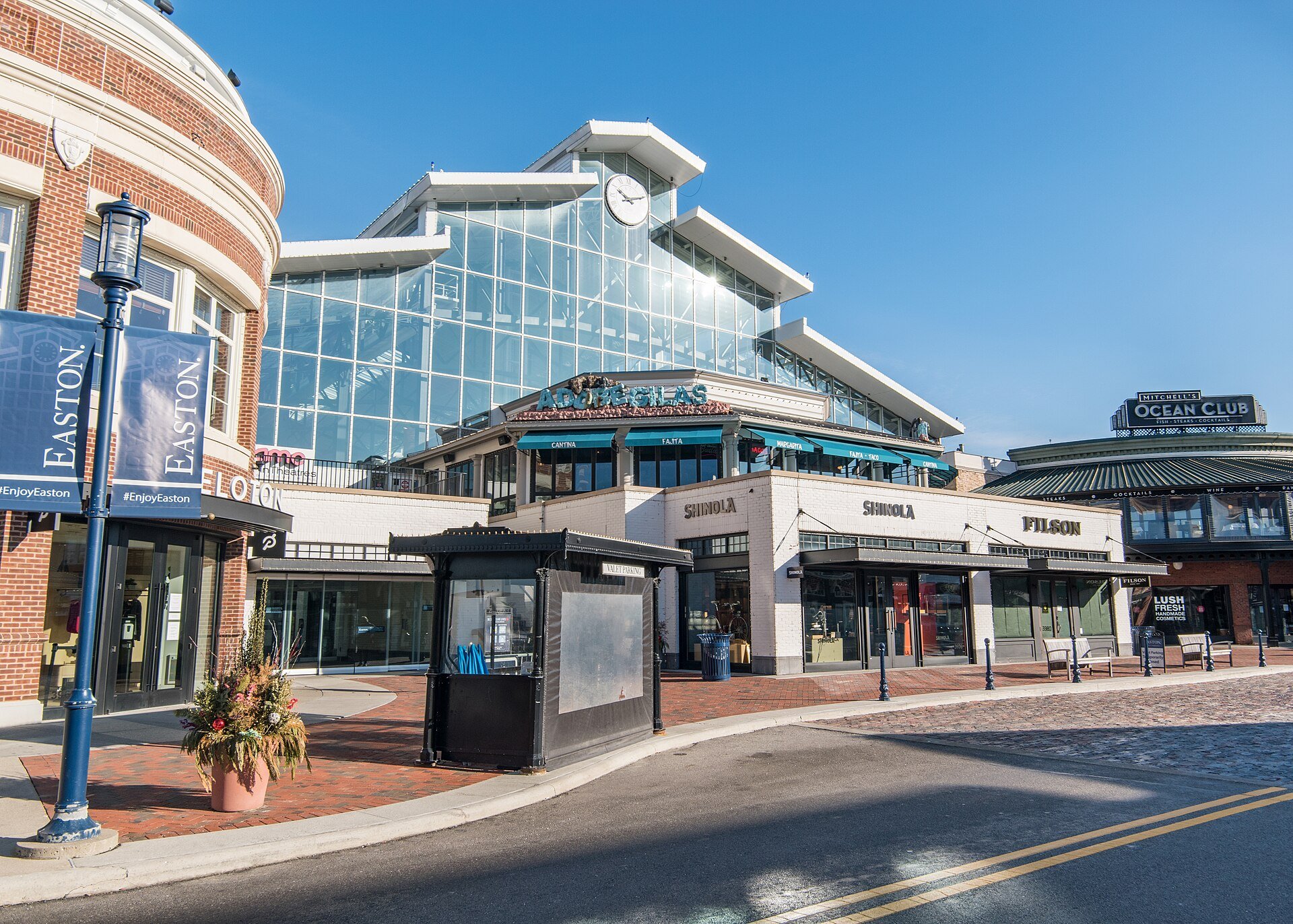 Easton Town Center buildings in Columbus